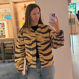 Come Tees Tiger Denim Jacket size M